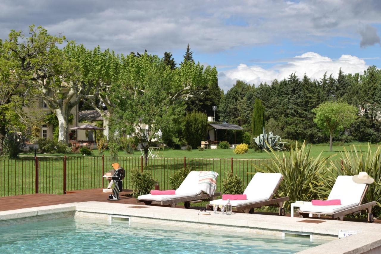 La Bastide Des Amouriers Caumont-sur-Durance Exteriör bild