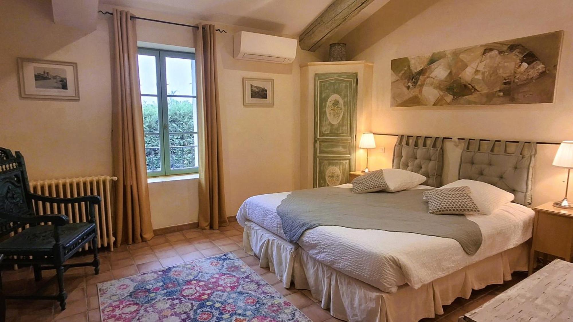 La Bastide Des Amouriers Caumont-sur-Durance Exteriör bild